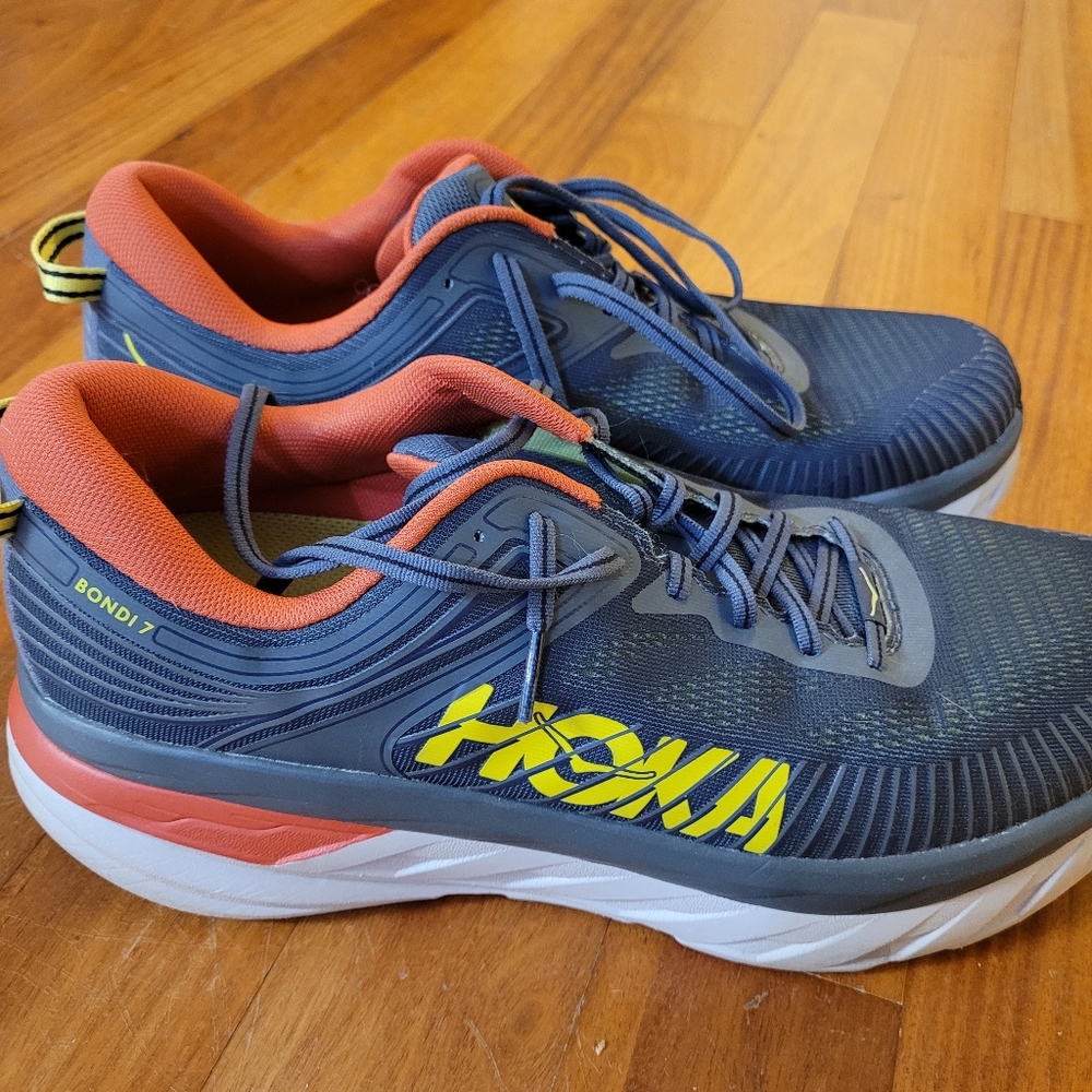 Hoka Bondi 7